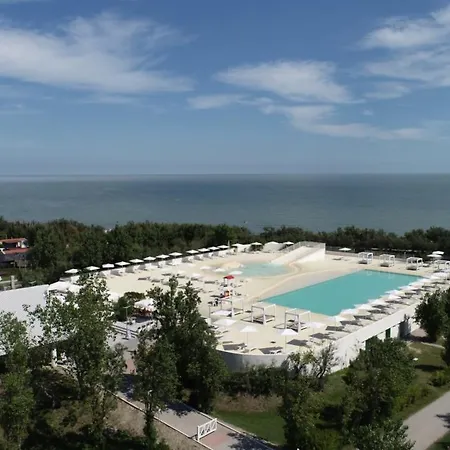 Campsite Happy Camp Mobile Homes In Camping Village Rosapineta