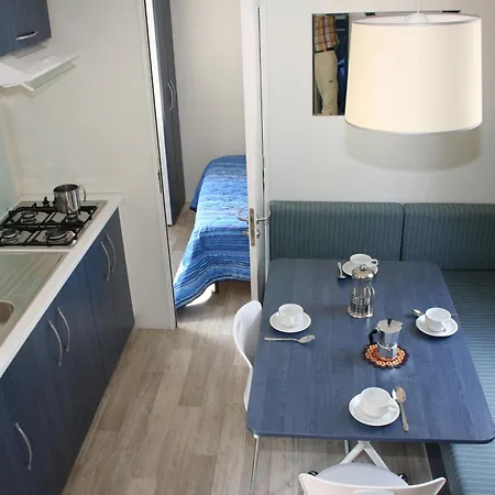 Campsite Happy Camp Mobile Homes In Camping Village Rosapineta Rosolina Mare