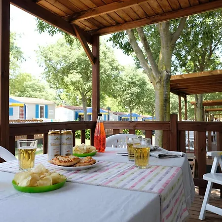 Happy Camp Mobile Homes In Camping Village Rosapineta