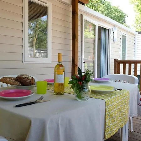 Happy Camp Mobile Homes In Camping Village Rosapineta Campsite Rosolina Mare